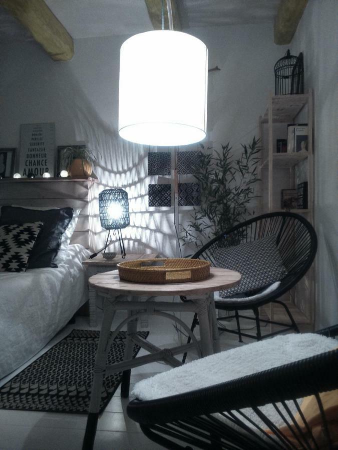 La Joliette Hotel Junas ภายนอก รูปภาพ